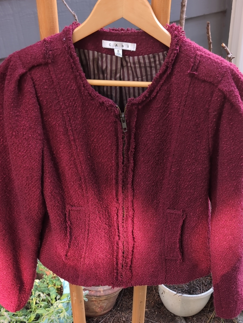 Wool Bllend Woven CAbi Maroon Textured Zip-Front Jacket Blazer